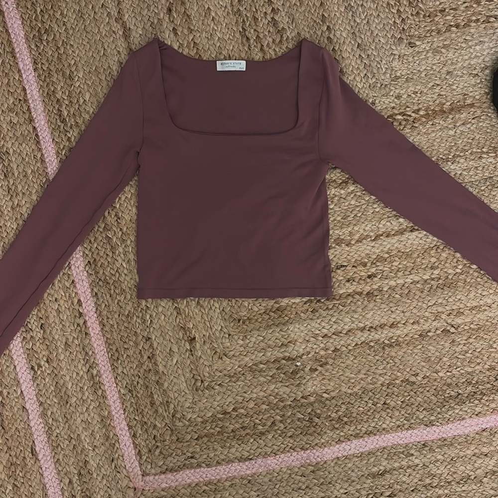Altered state extra small/small square neck, long sleeve top
